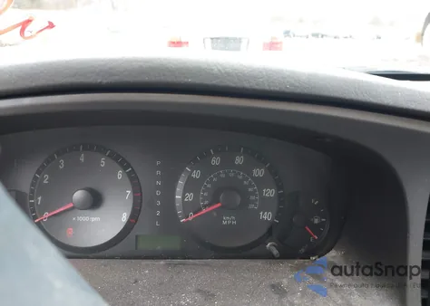 2004 Hyundai Elantra Gls/Gt from USA, damaged, VIN KMHDN46D44U837932